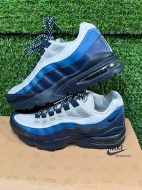 Nike Air Max 95 GS Blue Navy White 307565-144 Size 5Y Vintage 2009 Sneakers